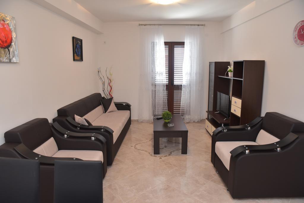 Apartmani Centar Igalo Herceg Novi Esterno foto